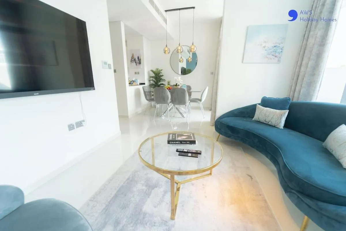 Aws Holiday Homes - Elegant Townhouse With Garden Dubai Villa