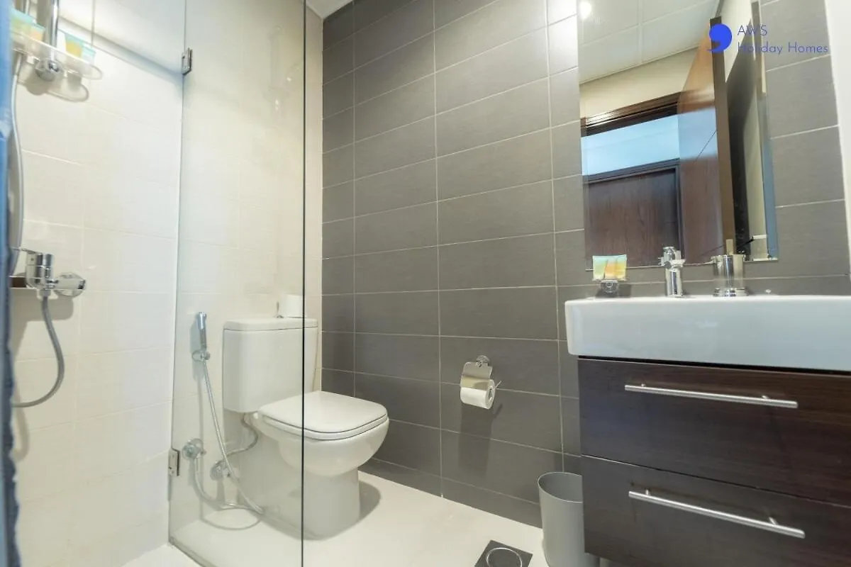 Aws Holiday Homes - Elegant Townhouse With Garden Dubai