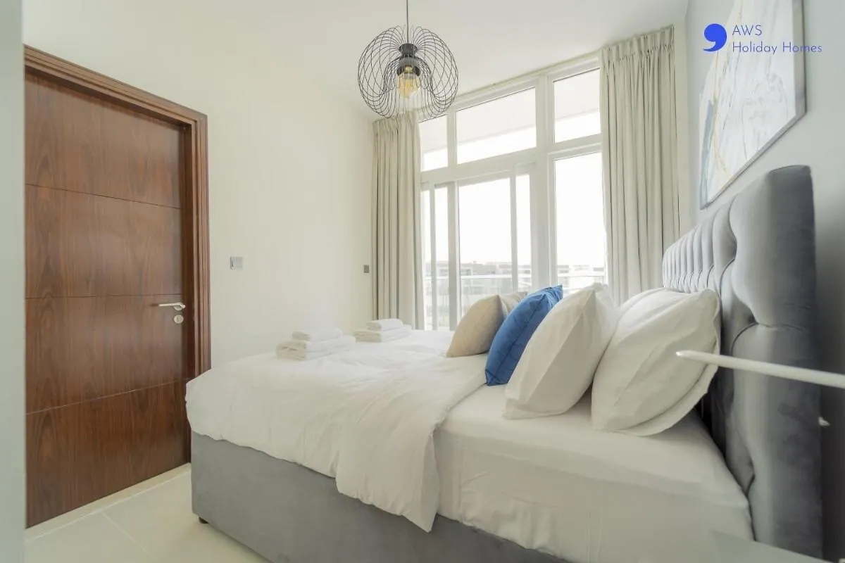 Villa Aws Holiday Homes - Elegant Townhouse With Garden Dubai United Arab Emirates